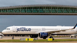 JetBlue plans to introduce airport lounges in the US