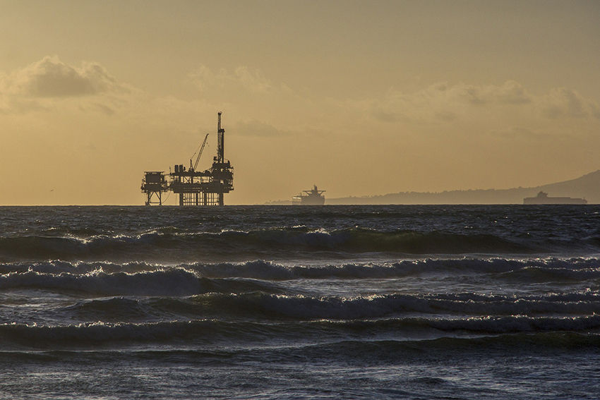 oil platform wings